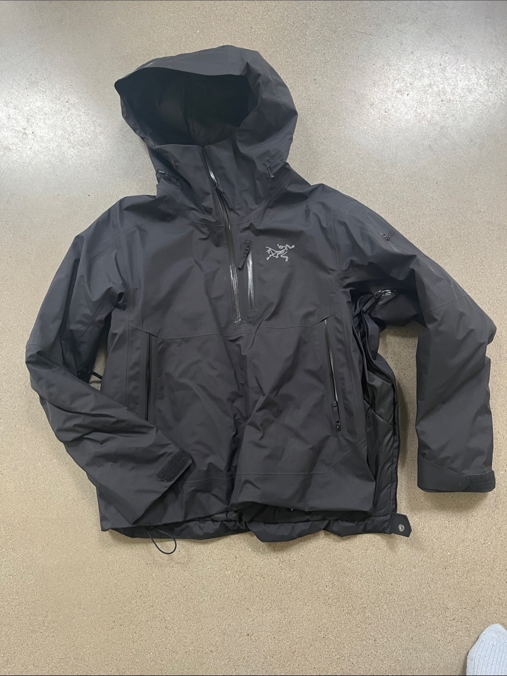 Arc'teryx Sentinel Black Hooded Anorak - Women’s